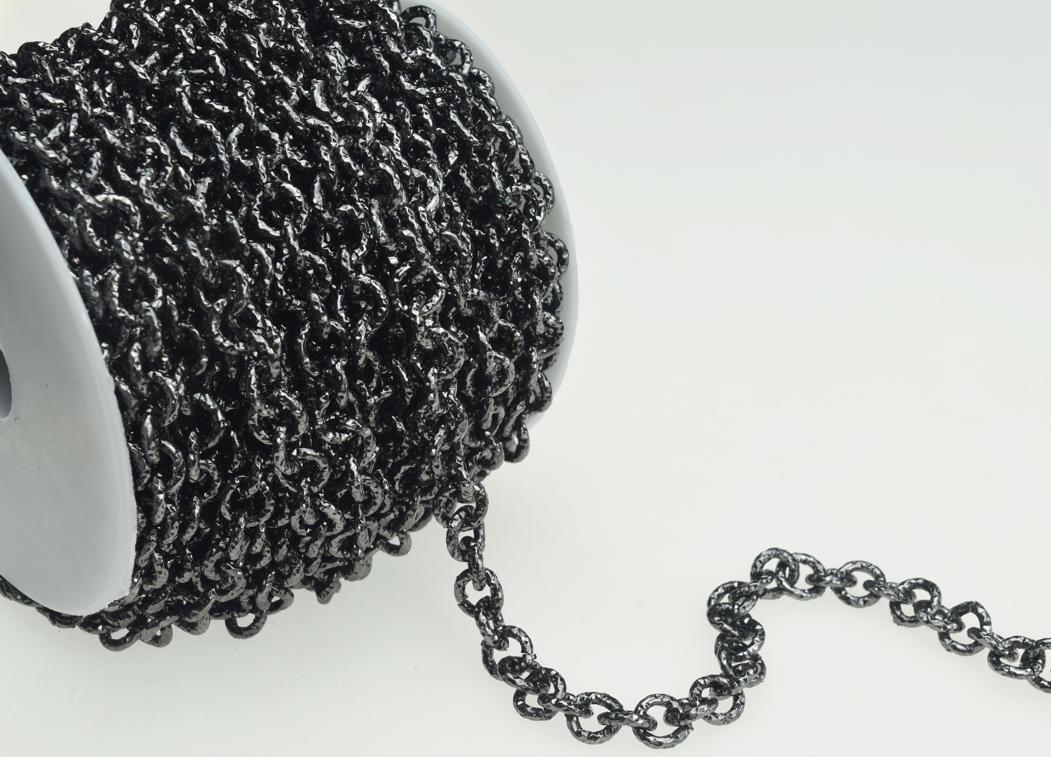 Aluminum Twisted Textured Round Chain (49.2 Feet in the Roll) – BeadsSource