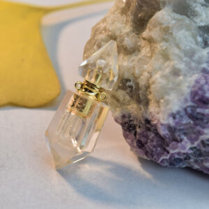 Pointed Bottom Column Clear Quartz Perfume Bottle